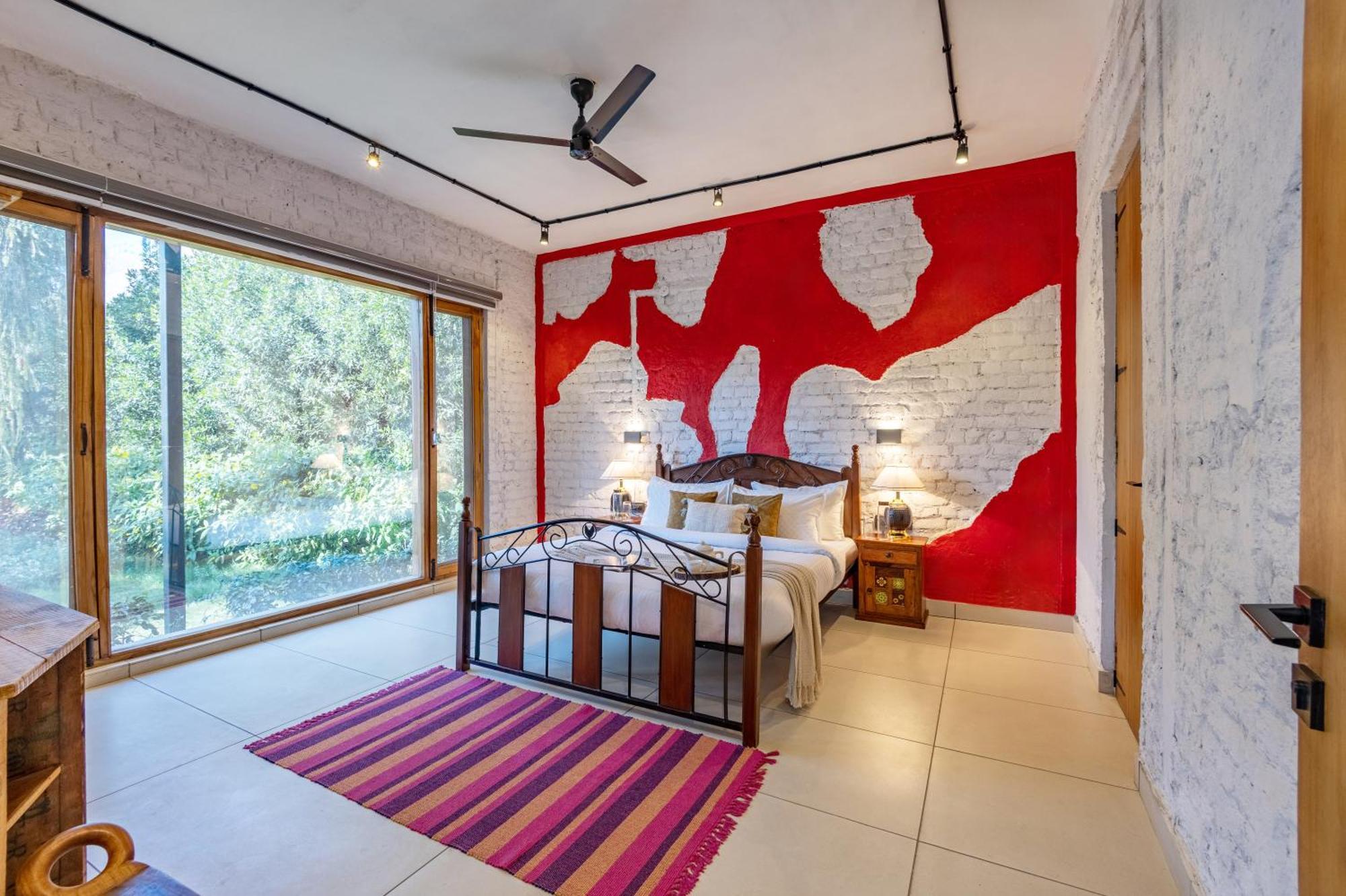 Вілла Elivaas Hidden Oasis 4Bhk With Pool, Mud House & Container House Dhauj Екстер'єр фото