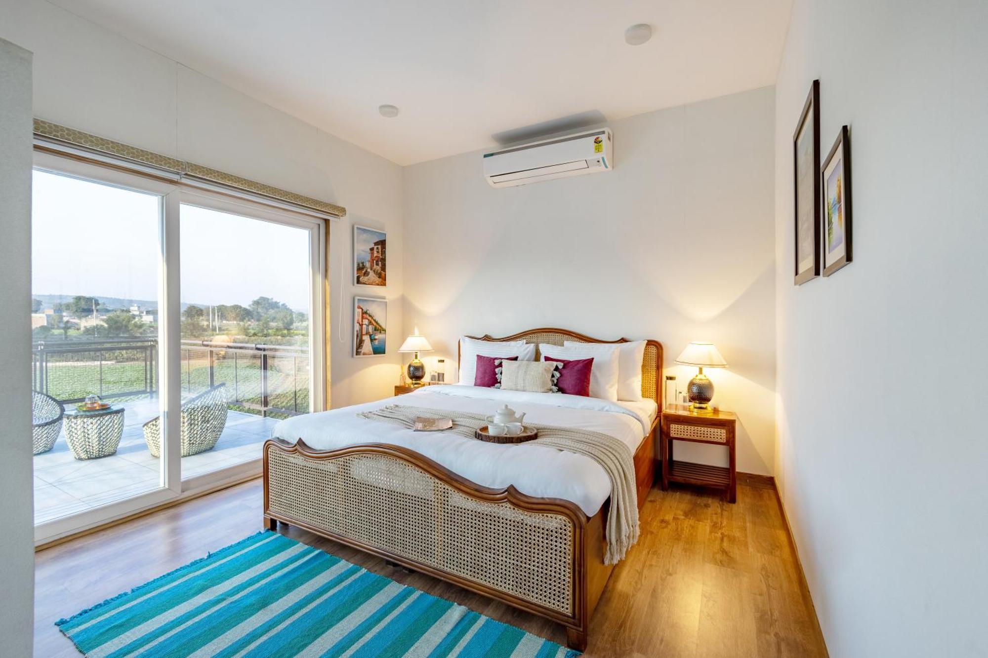 Вілла Elivaas Hidden Oasis 4Bhk With Pool, Mud House & Container House Dhauj Екстер'єр фото