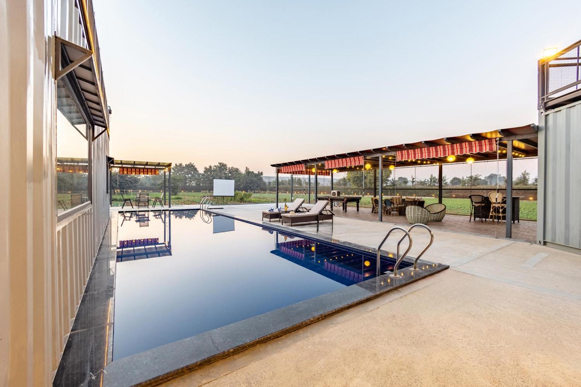 Вілла Elivaas Hidden Oasis 4Bhk With Pool, Mud House & Container House Dhauj Екстер'єр фото