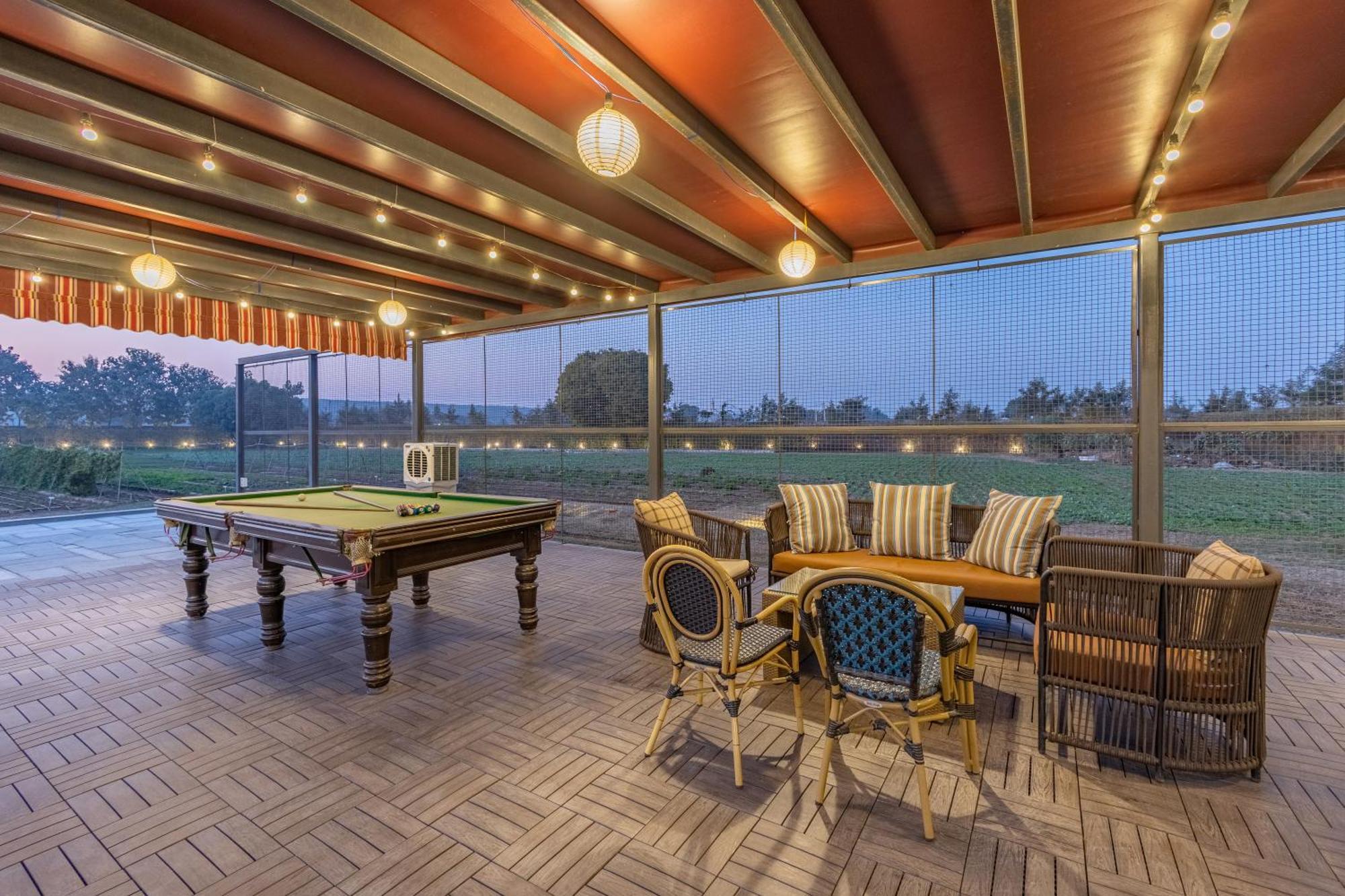 Вілла Elivaas Hidden Oasis 4Bhk With Pool, Mud House & Container House Dhauj Екстер'єр фото